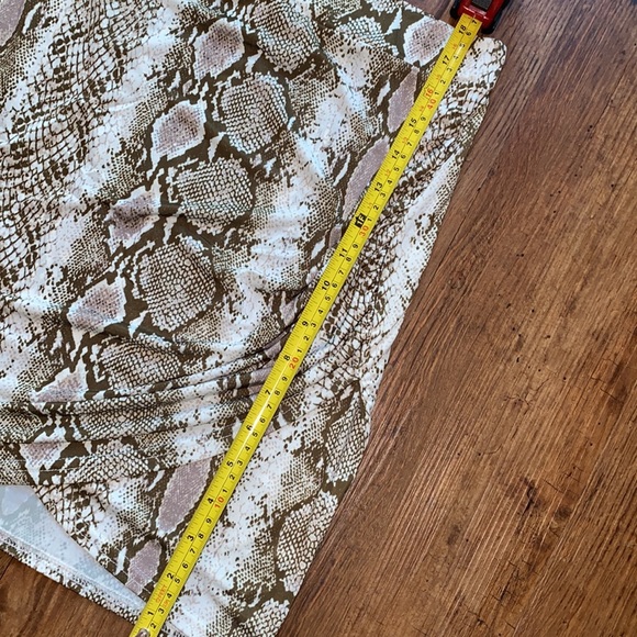 NWT Prettylittlething set ‼️ - Picture 5 of 5